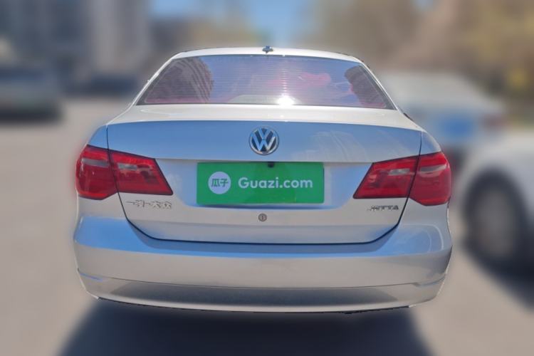 Used Volkswagen Jetta 2015 Zhuihui Edition 1.4L Manual Fashion Model Rear