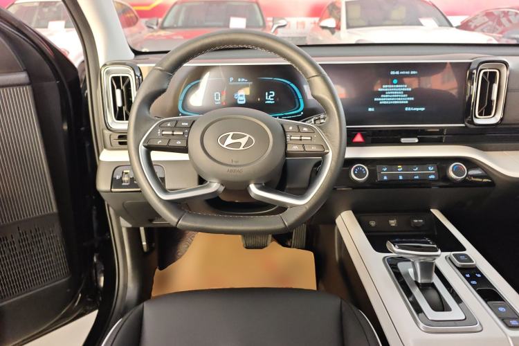 Used Hyundai ix35 2023 Musso 2.0L Deluxe Edition DLX
