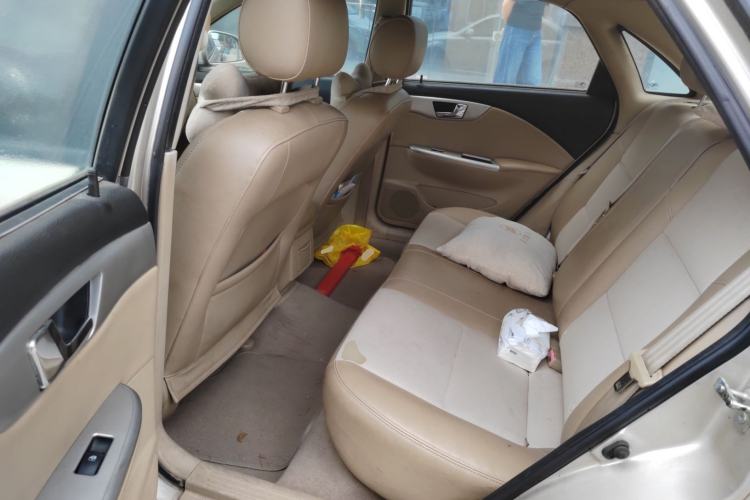 Used Buick Excelle 2013 1.5L Automatic Classic Model
