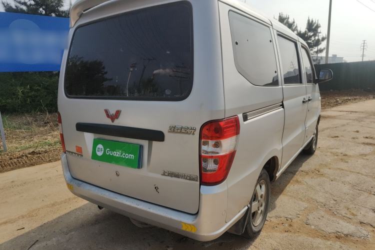 Used Wuling Zhiguang 2010 1.0L New Version Practical Short-Body L2Y