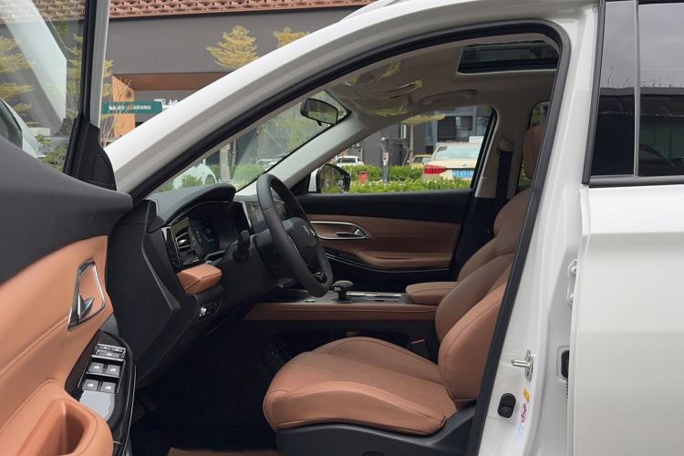 Used Oshan X7 PLUS 2023 Enjoy Edition 1.5T Automatic Pilot Model 7 Seats