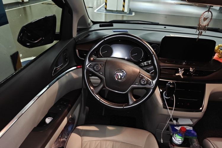 Used Buick GL8 2021 Land Cruiser Executive 652T Premium Model
