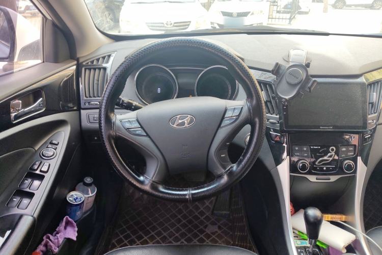 Used Hyundai Sonata 2014 2.4L Automatic Leading Edition China V Standard Steering Wheel