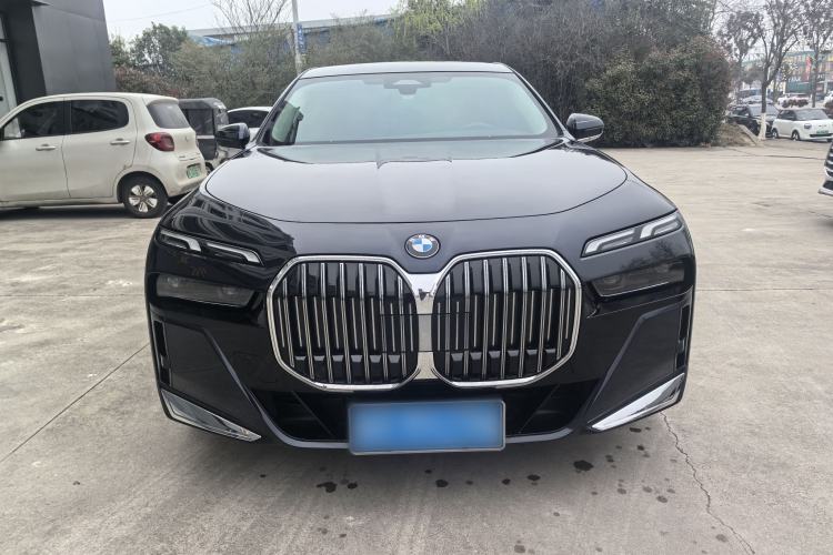 Used BMW 7 Series 2023 735Li M Sport Package Exterior 1