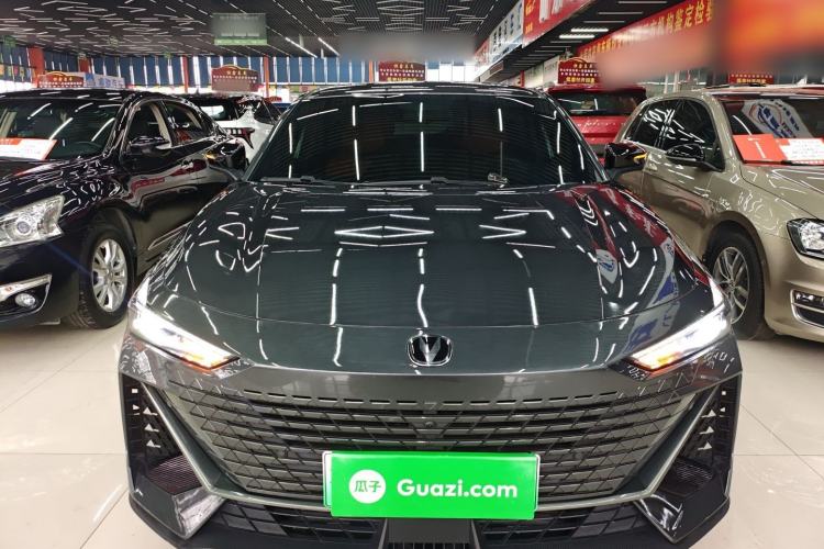 Used CHANGAN UNI-V iDD 2023 ZhiDian iDD 1.5T 113km Smart & Fun Version
