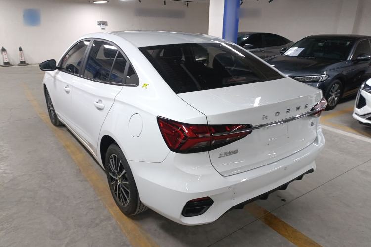 Used Roewe i5 2021 1.5L Manual Platinum Edition Exterior 2