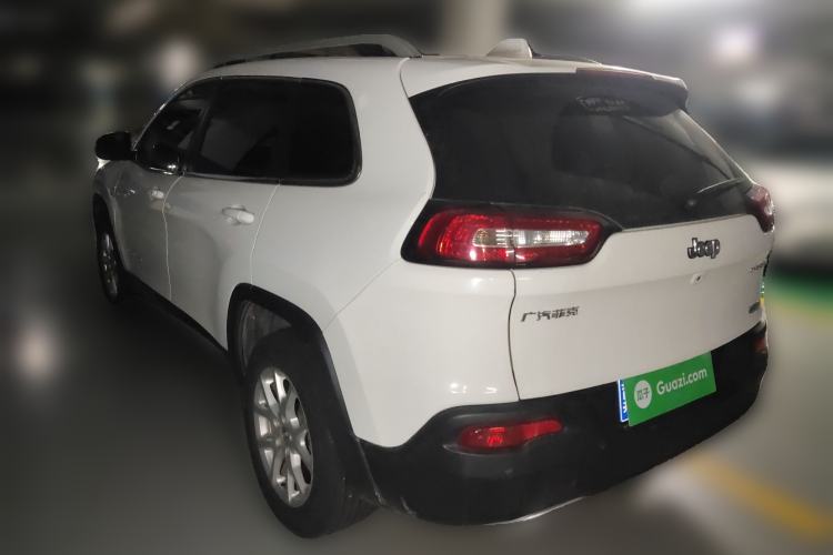 Used Jeep Cherokee 2017 2.4L Leading Smart Edition

