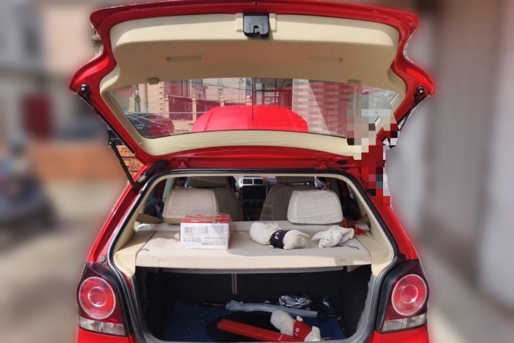 Used Volkswagen Polo 2009 Jingqing 1.6L Automatic Fashion Edition Trunk