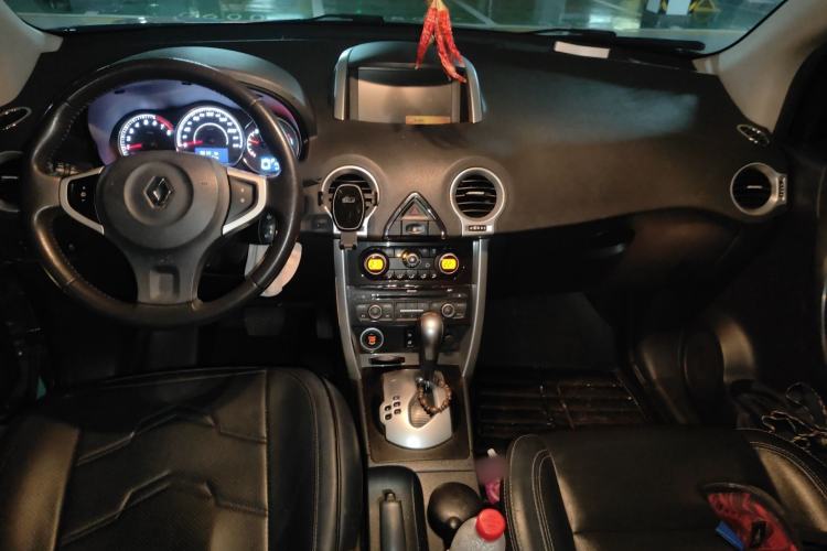 Used Renault Koleos 2014 Revised Version 2.0L Two-Wheel Drive Fashion Edition
