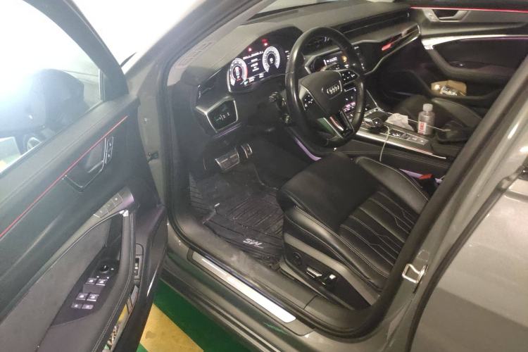 Used Audi A6 2022 allroad quattro Explorer 55 TFSI Prestige Off-Road Model
