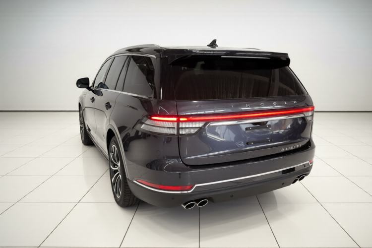 Used Lincoln Aviator 2020 3.0T V6 All-Wheel Drive Executive Version

