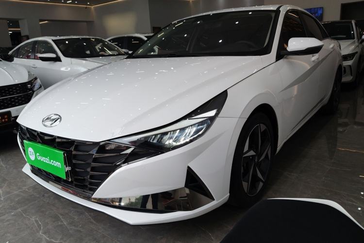 Used Hyundai Elantra 2021 1.5L CVT LUX Prestige Edition