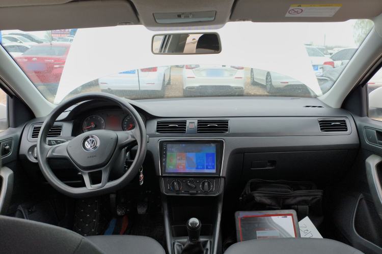 Used Volkswagen Santana 2016 1.4L Manual Fashion Edition
