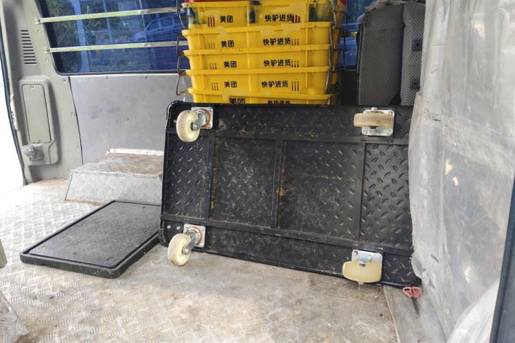 Used Iveco Daily 2017 2.5T A35 Passenger Van 5-7 Seats Model 47Z5
