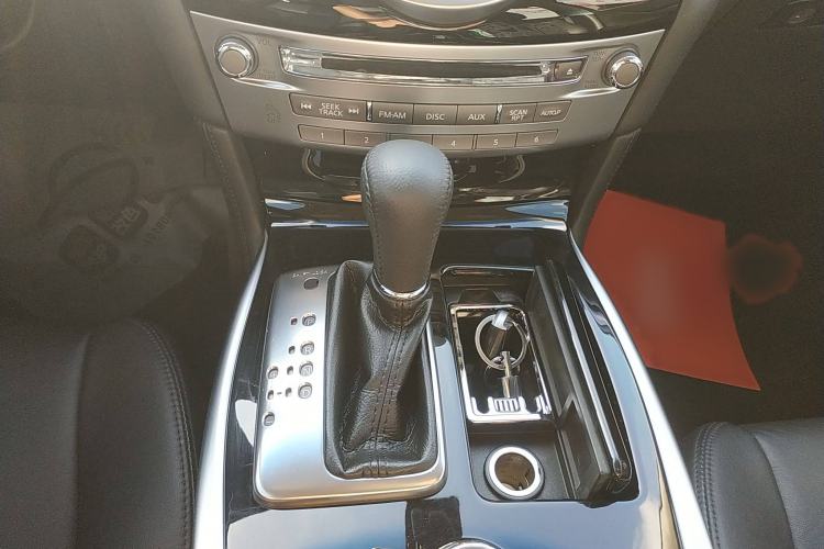 Used Infiniti Q70 2015 Q70L 2.5L Elite Edition
