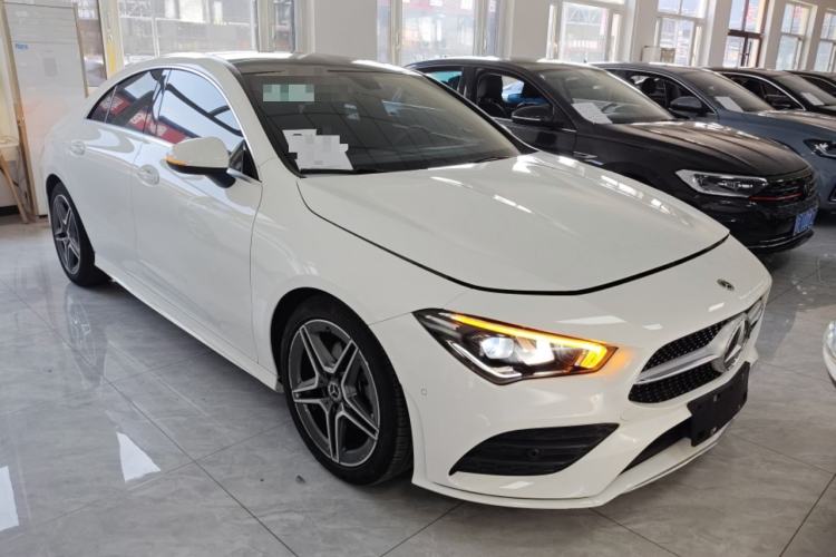 Used Mercedes-Benz CLA 2021 CLA 200 Front Right 45 Deg