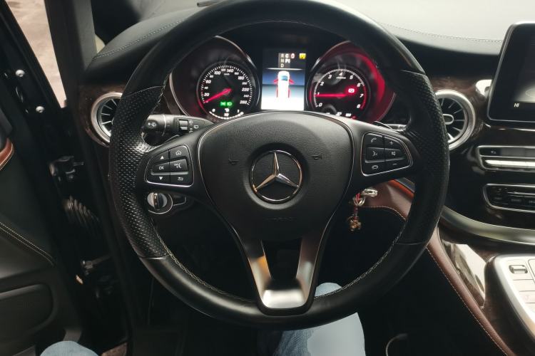 Used Mercedes-Benz V-Class 2018 V 260 L Prestige Extended Version China VI
