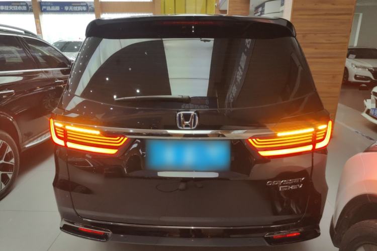 Used Honda Odyssey 2024 2.0L eHEV Sharp & Smart Edition