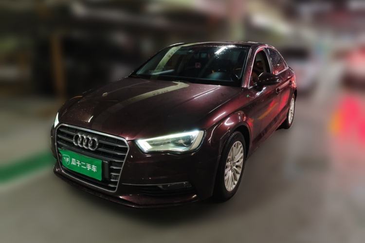 Audi A3 2016 Limousine 35 TFSI Prestige Edition مستعملة