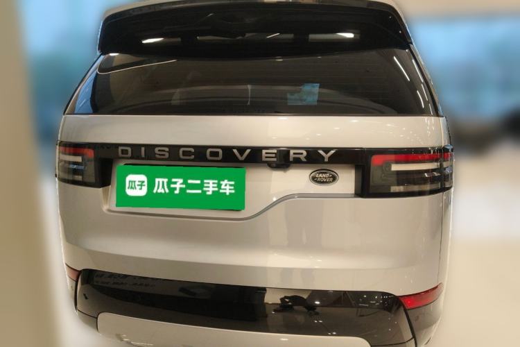 Used Land Rover Discovery 2019 2.0T SE Rear