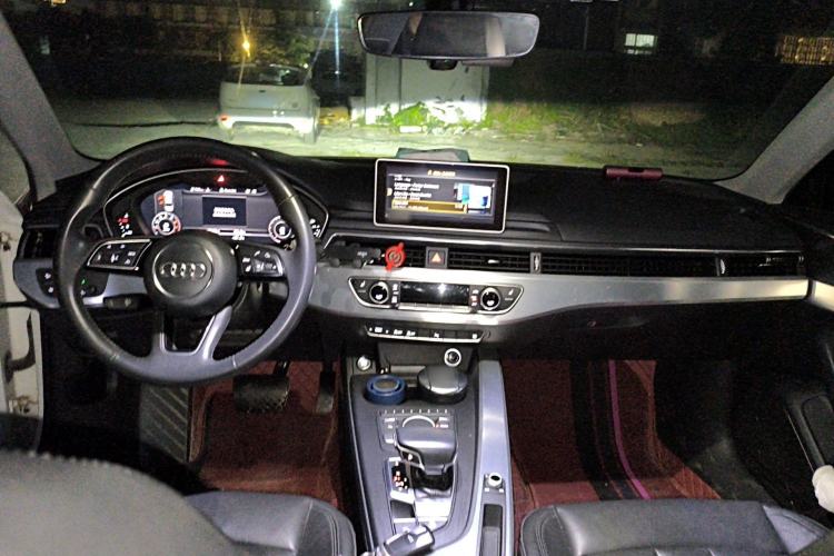 Used Audi A4L 2018 30th Anniversary Edition 40 TFSI Fashion Model
