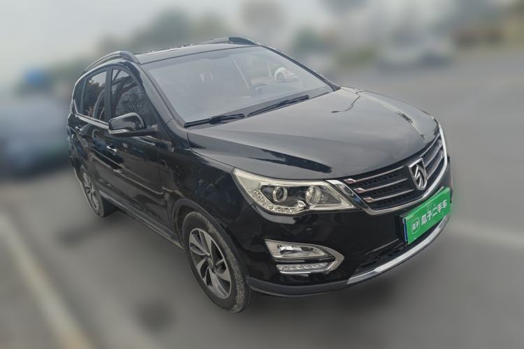 Used Baojun 560 2015 1.8L manual luxury version