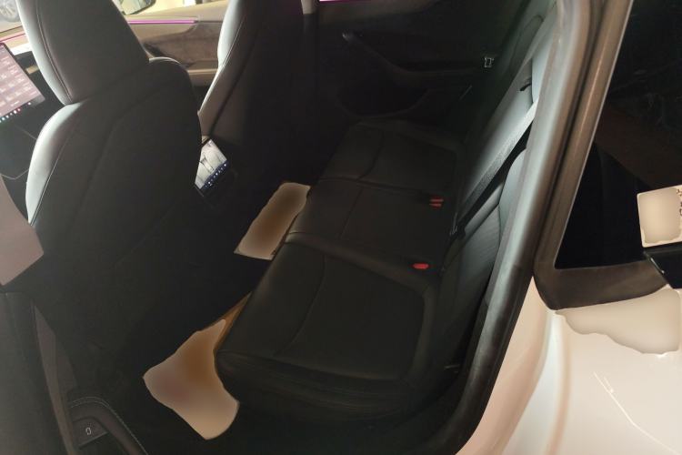 Used Tesla Model Y 2025 Long-Range All-Wheel-Drive Version