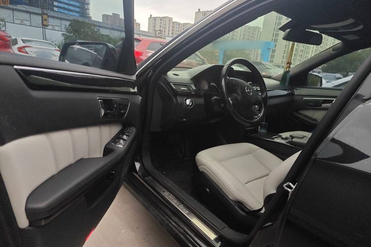 Used Mercedes-Benz E-Class 2009 E 300 Fashion Model
