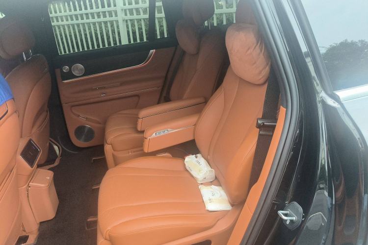 Used Hima AITO M9 2025 Extended-Range Ultra Version 52 kWh 6-Seater
