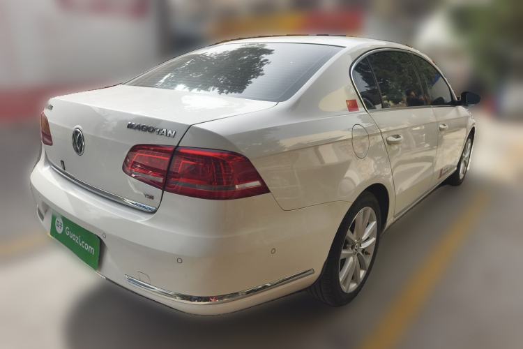 Used Volkswagen Magotan 2012 Facelift 1.8TSI Prestige Model Rear Right 45 Deg