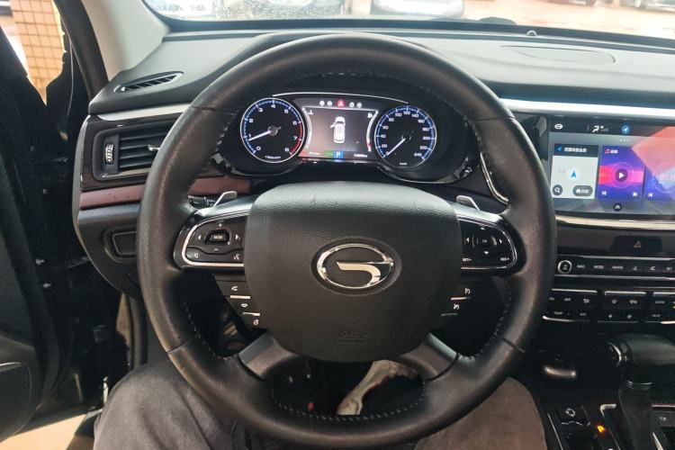 Used GAC Trumpchi GS8 2017 320T Four-Wheel Drive Luxury Smart Connectivity Version (7 Seats) Steering Wheel