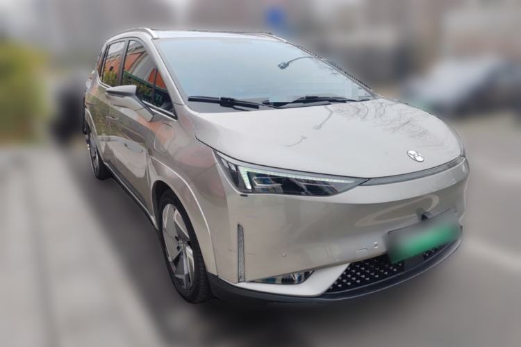 Used Hycan Z03 2022 510 km Range Trendy Cool Version 135 kW 63.98 kWh Front Right 45 Deg