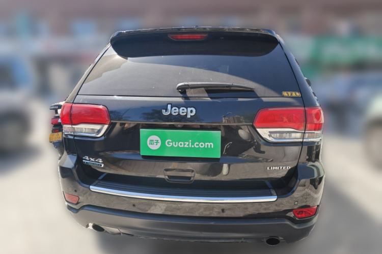 Used Jeep Grand Cherokee 2015 3.0TD Diesel Elite Navigation Edition Rear