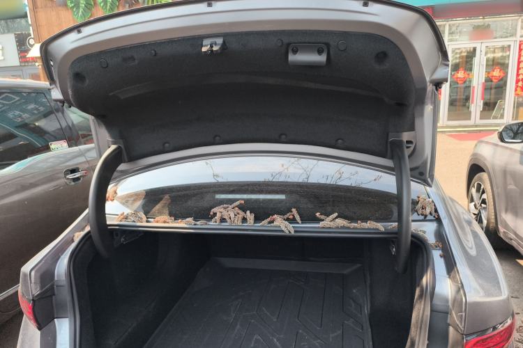 Used BYD Qin PLUS 2025 DM-i Smart Drive 55KM Leading Model Trunk