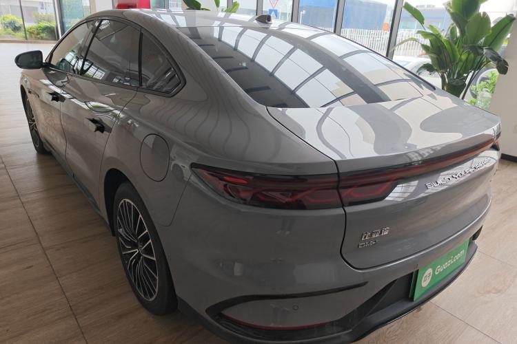 Used BYD Han 2025 DM-i Intelligent Driving Edition 125KM LiDAR Flagship Model
