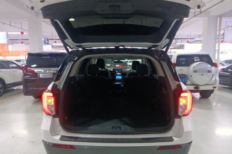 Used Ford Explorer 2020 EcoBoost 285 Four-Wheel Drive Trend Edition 6 Seats Trunk