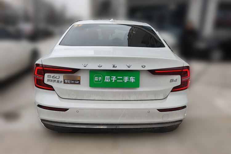 Used Volvo S60 2026 Model B4 Zhiyi Luxury Edition