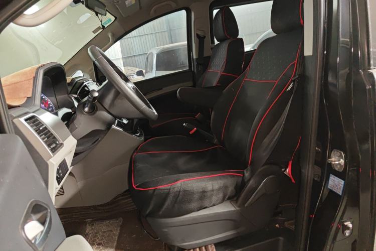 Used JAC Refine M4 2017 2.0T Manual Comfort Version