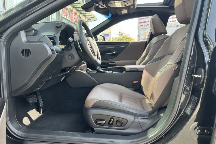 Used Lexus ES 2022 200 Excellence Edition