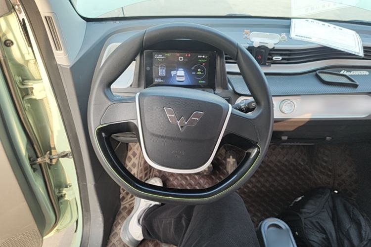 Used Wuling Hongguang MINIEV 2021 Macaron Premium Model – Lithium Iron Phosphate Steering Wheel