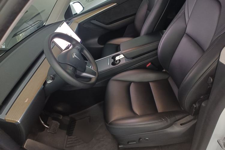 Used Tesla Model Y 2022 Rear-Wheel-Drive Version