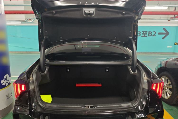 Used Lynk & Co 03 2023 1.5TD DCT JingPro
