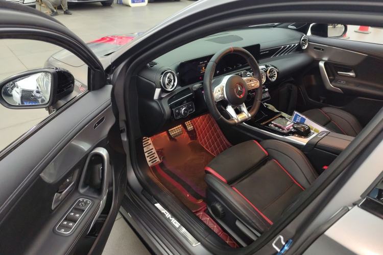 Used Mercedes-Benz A-AMG 2021 AMG A 35 L 4MATIC Midnight Special Edition
