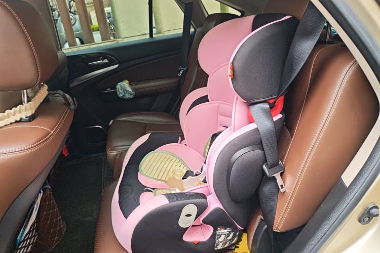 Used BYD Tang New Energy 2015 2.0T Four-Wheel-Drive Flagship Model Left Rear Seat