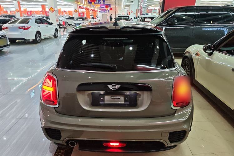 Used MINI MINI 2018 1.5T COOPER Racing Driver