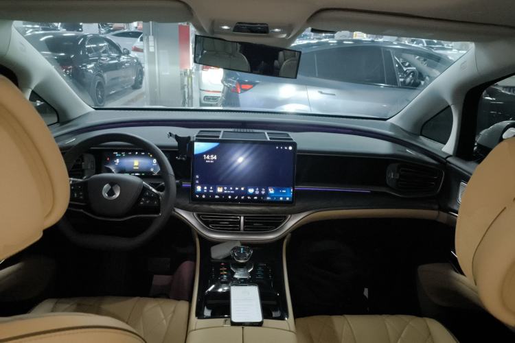 Used Denza D9 2024 DM-i 980 Four-Wheel Drive Prestige Model
