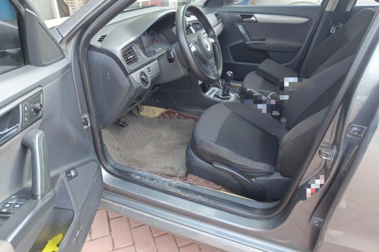 Used Volkswagen Lavida 2013 Classic 1.6L Manual Fashion Edition
