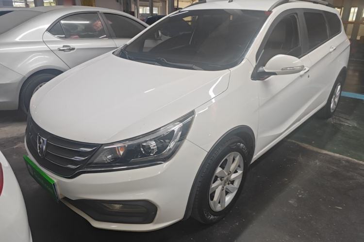 Used Baojun 310W 2017 1.5L Manual Fashion Model China V