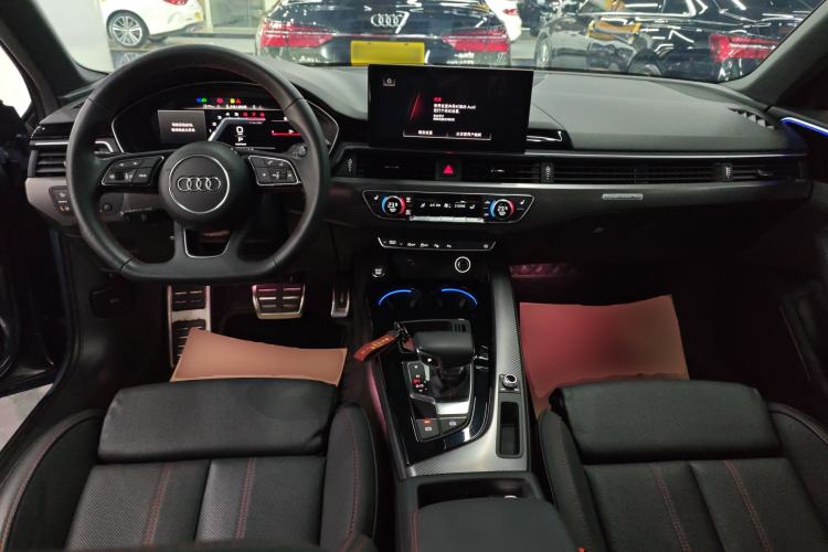 Used Audi A4L 2022 40 TFSI quattro RS Performance Package
