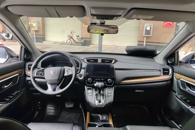 Used Honda CR-V 2019 Brilliant Edition Plus 240TURBO CVT Two-Wheel Drive Fashion Version China VI Emission Standard Center Console